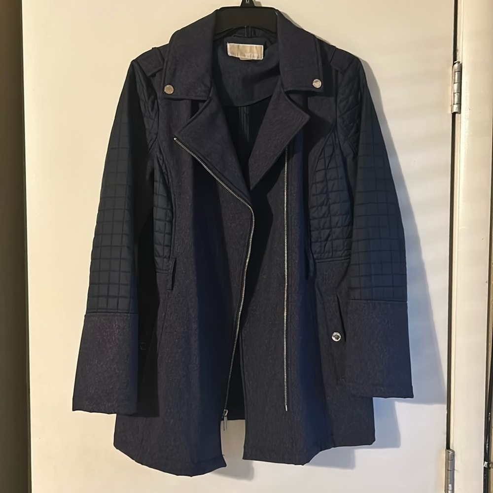 Michael Kors Navy Blue woman’s coat. Size medium.